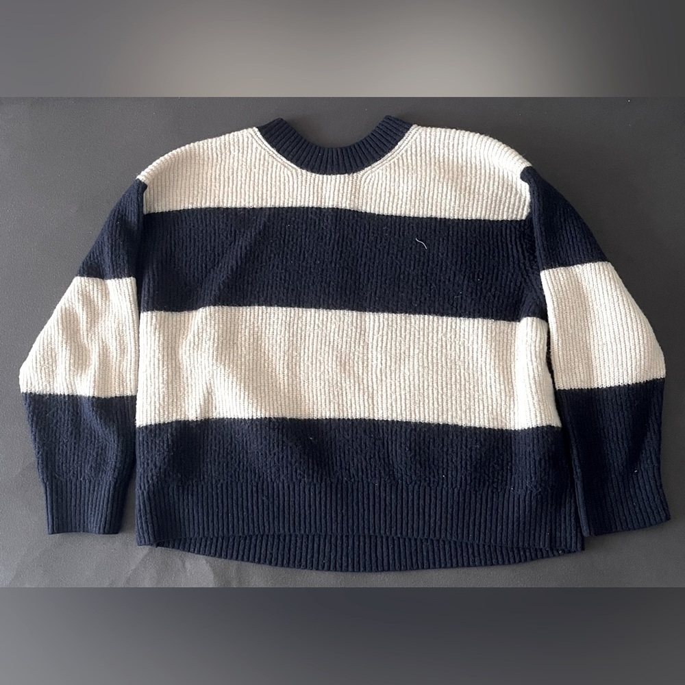 H&M Sweater
